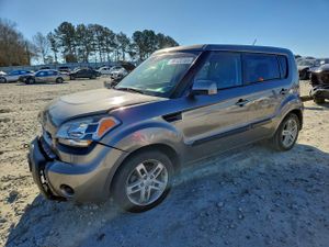 Kia Soul + 2.0L 4 2011