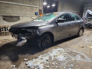 Ford Focus S 2.0L 4 2013