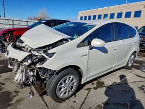 Toyota Prius 1.8L 4 2013