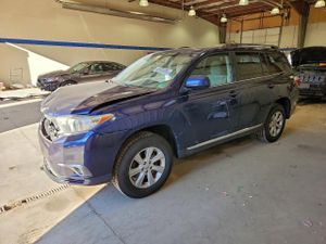 Toyota Highlander BASE 3.5L 6 2013