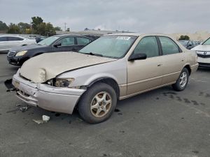 Toyota Camry LE 2.2L 4 1997