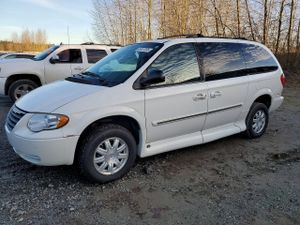 Chrysler Town & Country TOURING 3.8L 6 2005