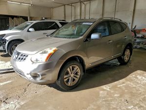 Nissan Rogue S 2.5L 4 2013