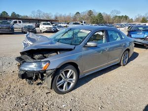 Volkswagen Passat SEL 1.8L 4 2014