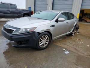 Kia Optima LX 2.4L 4 2012