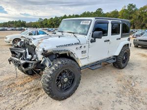 Jeep Wrangler SAHARA 3.6L 6 2015