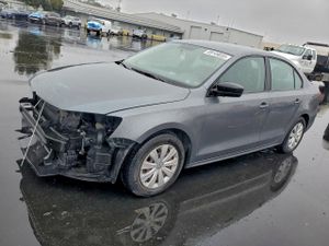 Volkswagen Jetta BASE 2.0L 4 2014