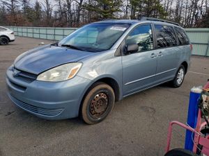 Toyota Sienna CE 3.3L 6 2004