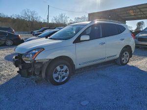 Nissan Rogue S 2.5L 4 2015
