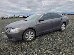 Toyota Camry BASE 2.5L 4 2011