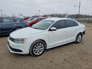 Volkswagen Jetta SE 1.8L 4 2014