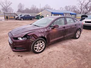 Ford Fusion SE 2.5L 4 2013