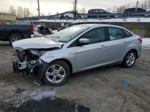 Ford Focus SE 2.0L 4 2013