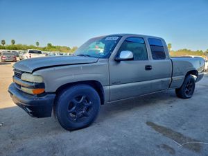 Chevrolet Silverado 1500 C1500 4.8L 8 2001