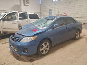 Toyota Corolla BASE 1.8L 4 2013