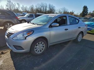 Nissan Versa S 1.6L 4 2017