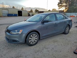 Volkswagen Jetta BASE 2.0L 4 2014