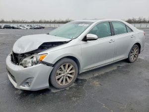 Toyota Camry SE 3.5L 6 2014