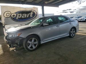 Toyota Camry L 2.5L 4 2014