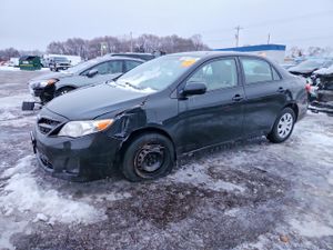 Toyota Corolla BASE 1.8L 4 2013
