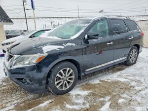 Nissan Pathfinder S 3.5L 6 2014