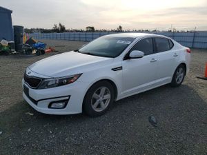 Kia Optima LX 2.4L 4 2015