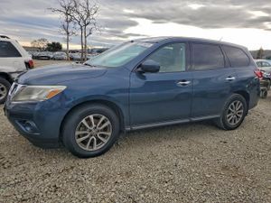 Nissan Pathfinder S 3.5L 6 2014