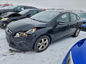Ford Focus SE 2.0L 4 2014