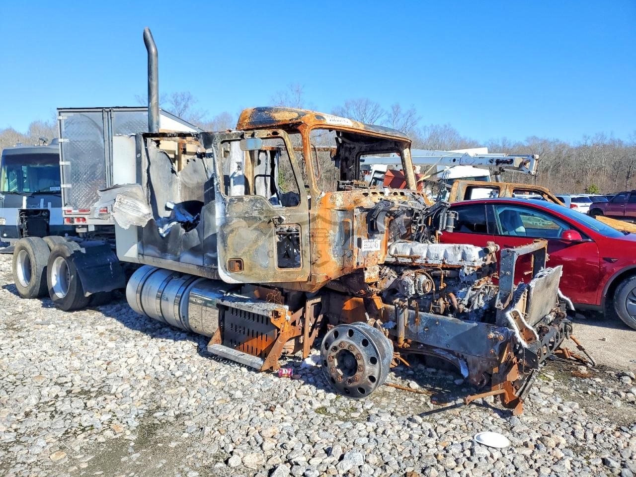 Mack 600 12.7L 6 2013