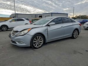 Hyundai Sonata SE 2.4L 4 2013