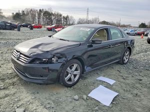 Volkswagen Passat SE 2.5L 5 2013