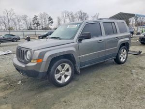 Jeep Patriot LATITUDE 2.0L 4 2013