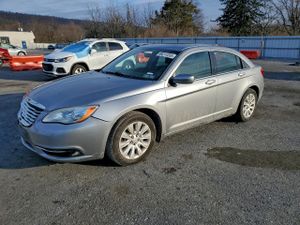 Chrysler 200 LX 2.4L 4 2014