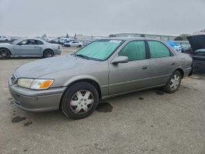 Toyota Camry CE 2.2L 4 2001