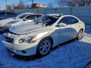 Nissan Maxima S 3.5L 6 2013