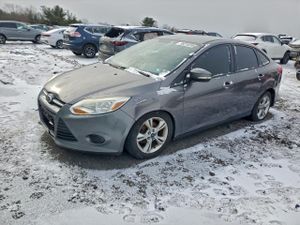 Ford Focus SE 2.0L 4 2014