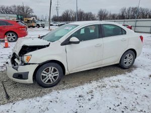 Chevrolet Aveo (Sonic) LT 1.8L 4 2014