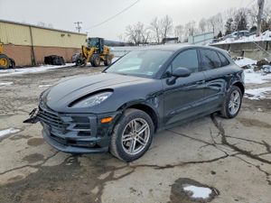 Porsche Macan 2.0L 4 2021