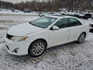 Toyota Camry HYBRID 2.5L 4 2012