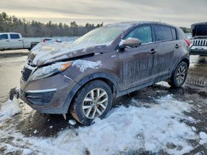 Kia Sportage LX 2.4L 4 2015