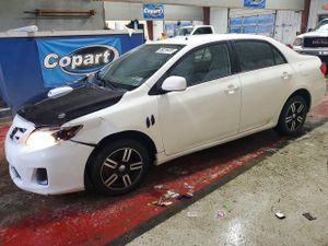 Toyota Corolla BASE 1.8L 4 2011