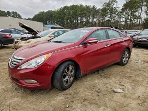 Hyundai Sonata SE 2.4L 4 2013
