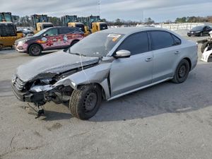 Volkswagen Passat S 2.5L 5 2013