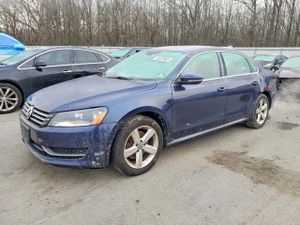 Volkswagen Passat SE 2.5L 5 2012