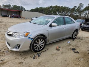 Toyota Camry HYBRID 2.5L 4 2014