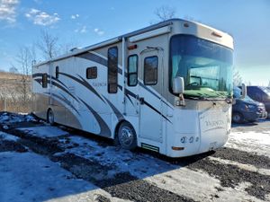 Freightliner X-line X LINE MOTOR HOME 6.7L 6 2007