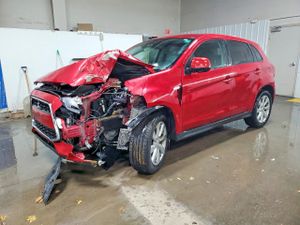 Mitsubishi Outlander ES 2.0L 4 2015