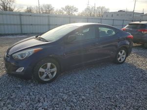 Hyundai Elantra GLS 1.8L 4 2013