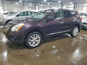 Nissan Rogue S 2.5L 4 2013