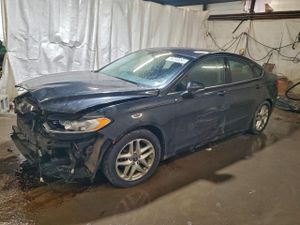 Ford Fusion SE 2.5L 4 2013